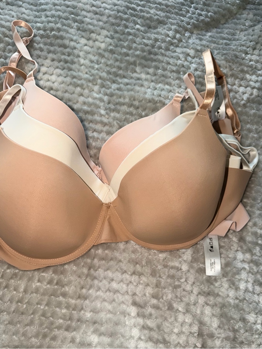 sophie b. Seamless T-Shirt Bra Set in Nude, Cream & Blush - Picture 6 of 6